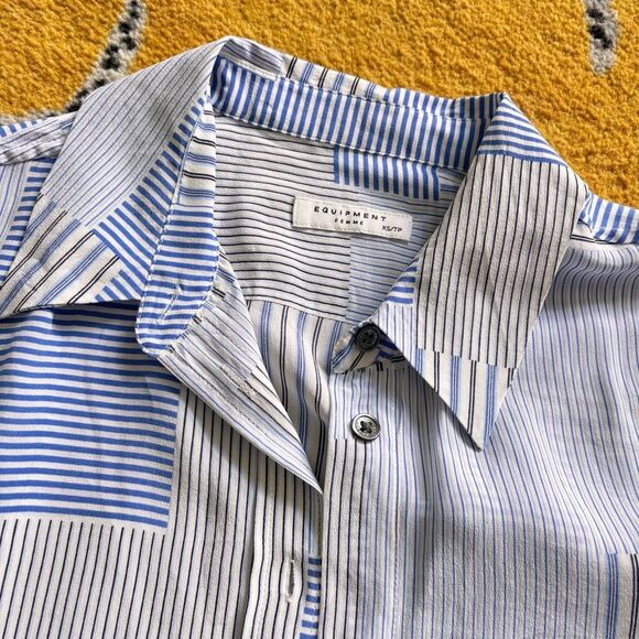 Equipment Silk Women's X-Small Blue Stripes Button Down Blouse Oversized style - Picture 3 of 5